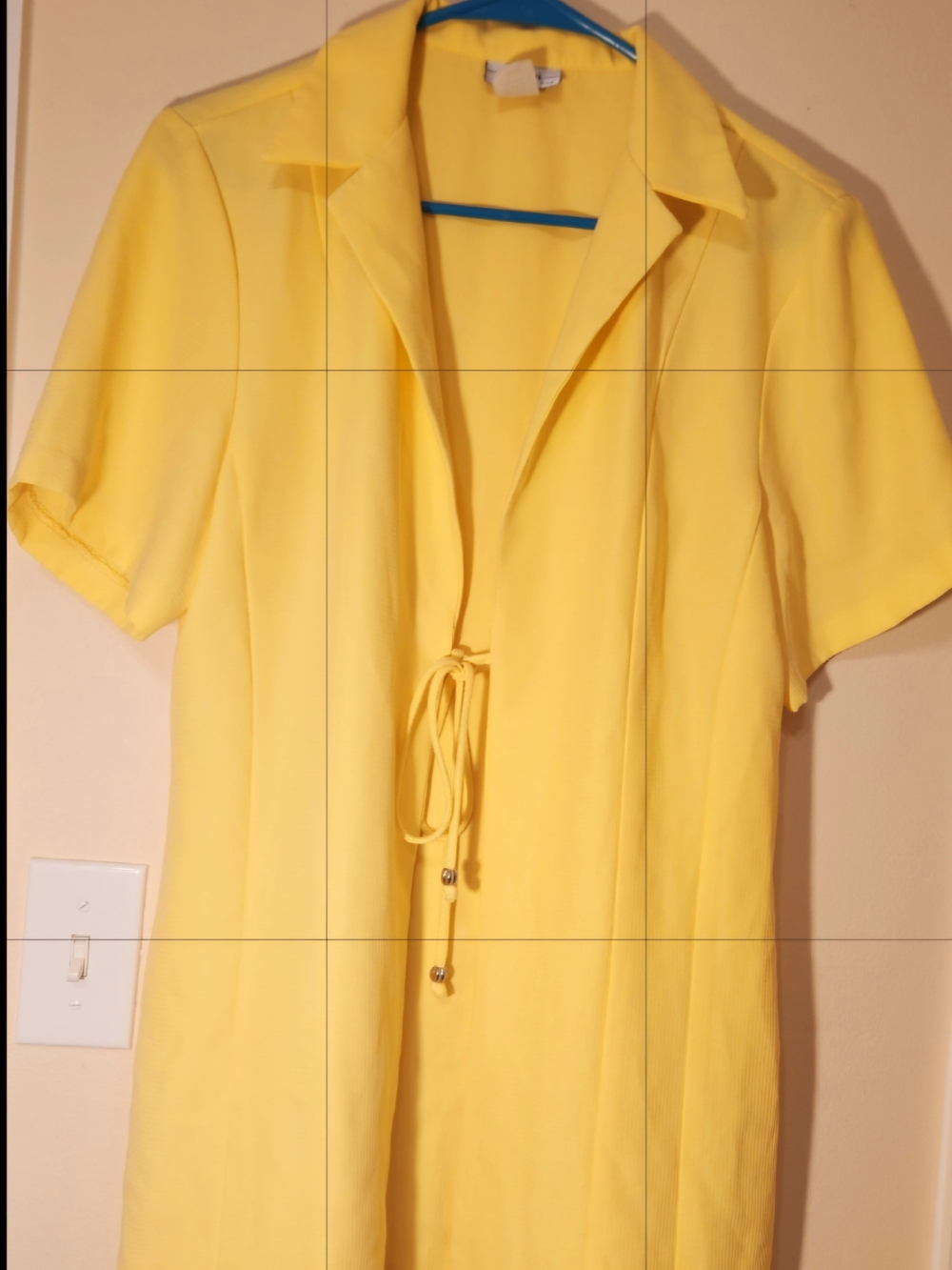 Women's Yellow Short-Sleeve Tie-Front Top